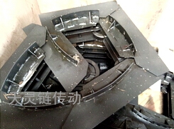 老成箱链